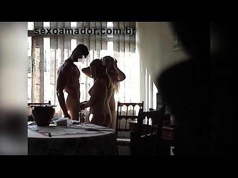 ❤️ લૈંગિક મિત્રો તેની સાથે એક વિશાળ માણસ અને એક થ્રીસમને આમંત્રિત કરે છે ગુદા વિડીયો gu.porn-milf300.ru પર